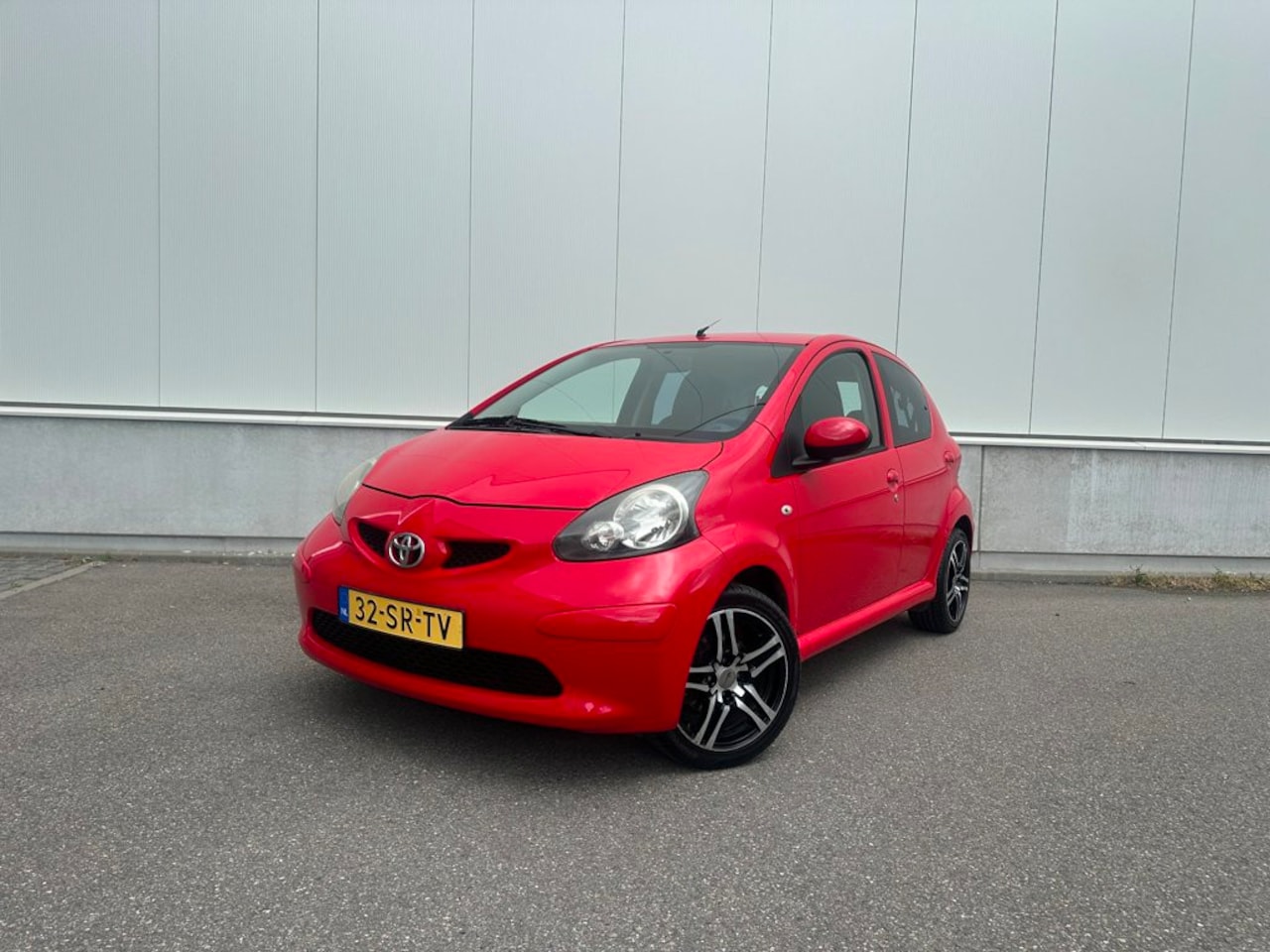 Toyota Aygo - 1.0-12V + / Elektr. ramen / NAP / APK t/m 05-2027 - AutoWereld.nl