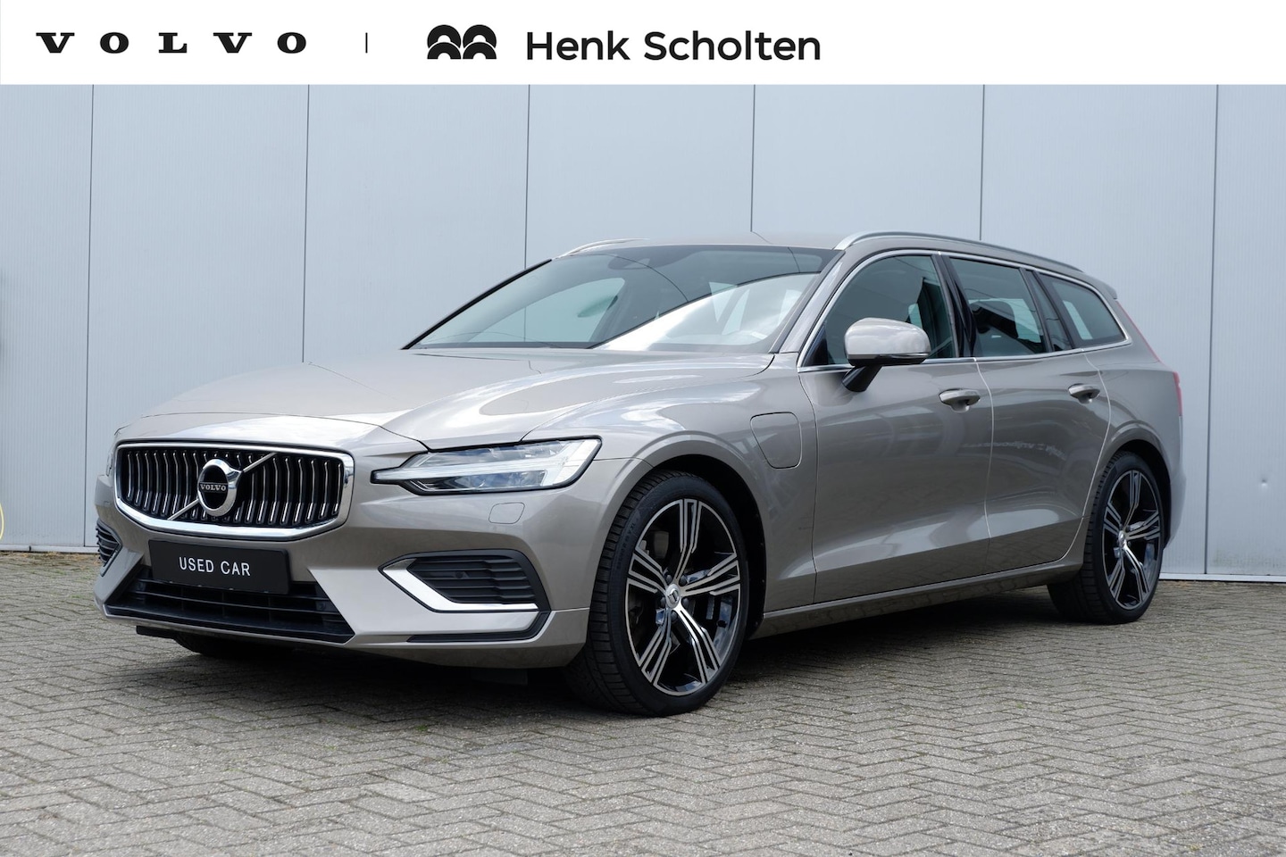 Volvo V60 - T6 Twin Engine AWD AUT8 350PK Inscription | Geventileerde voorstoelen met massage | Stoelv - AutoWereld.nl