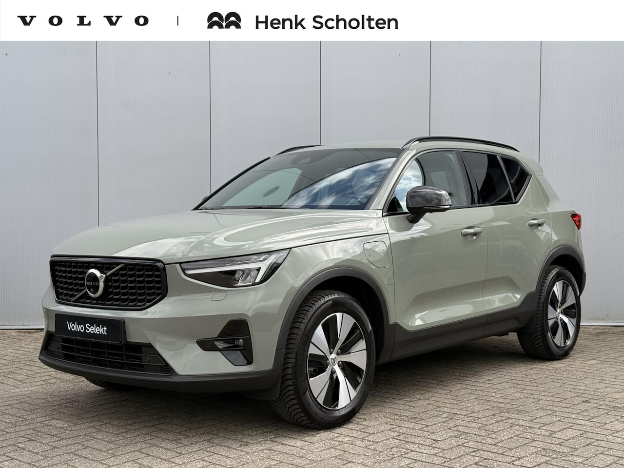 Volvo XC40 - T4 Plug-in hybrid Plus Dark | Verwarmbare voorstoelen en stuurwiel | 360 graden camera | A - AutoWereld.nl