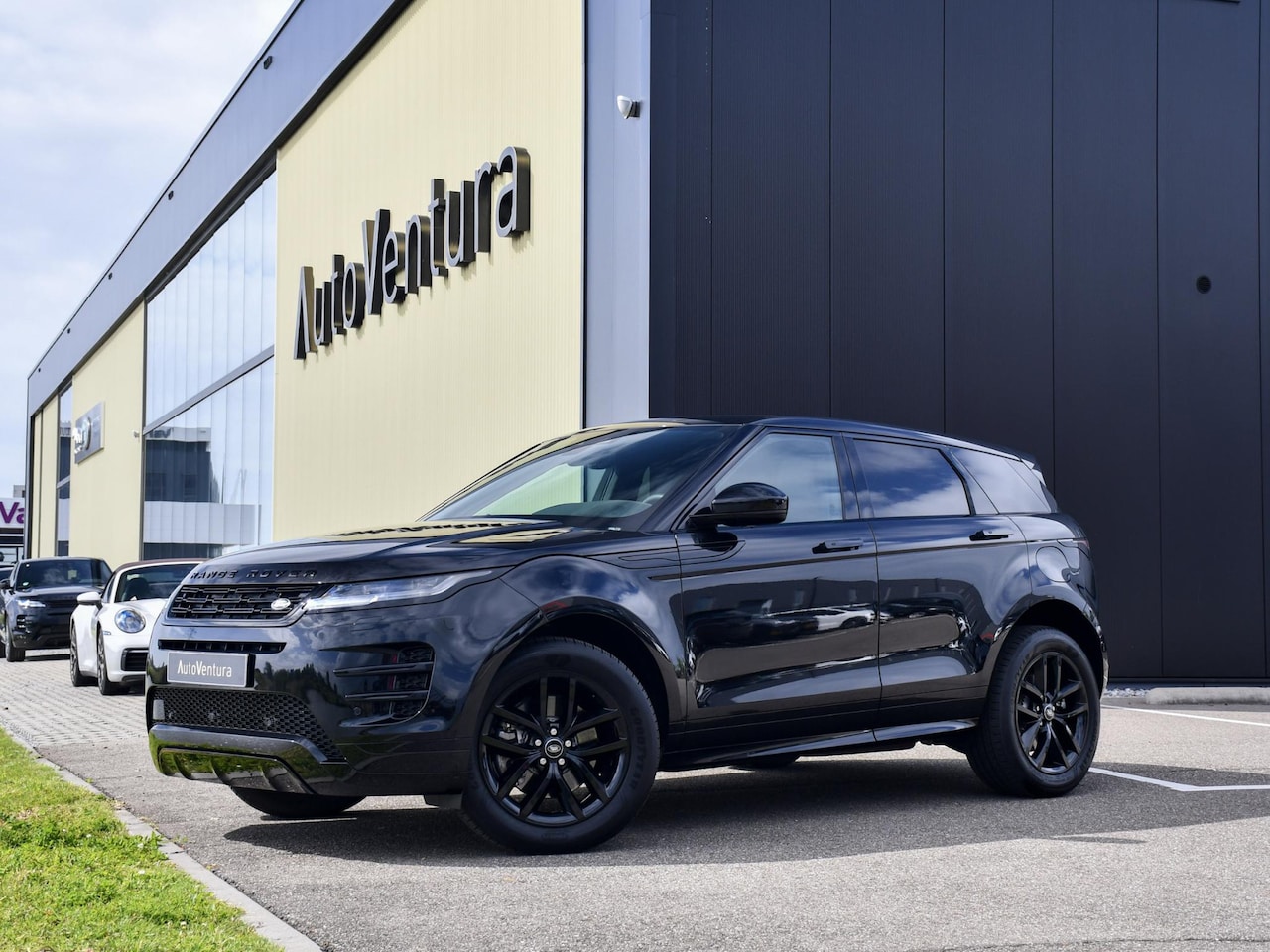 Land Rover Range Rover Evoque - 1.5 P270e PHEV Dynamic SE l Facelift l Schuif-/kantel Pano l Black Pack l Meridian l Adapt - AutoWereld.nl
