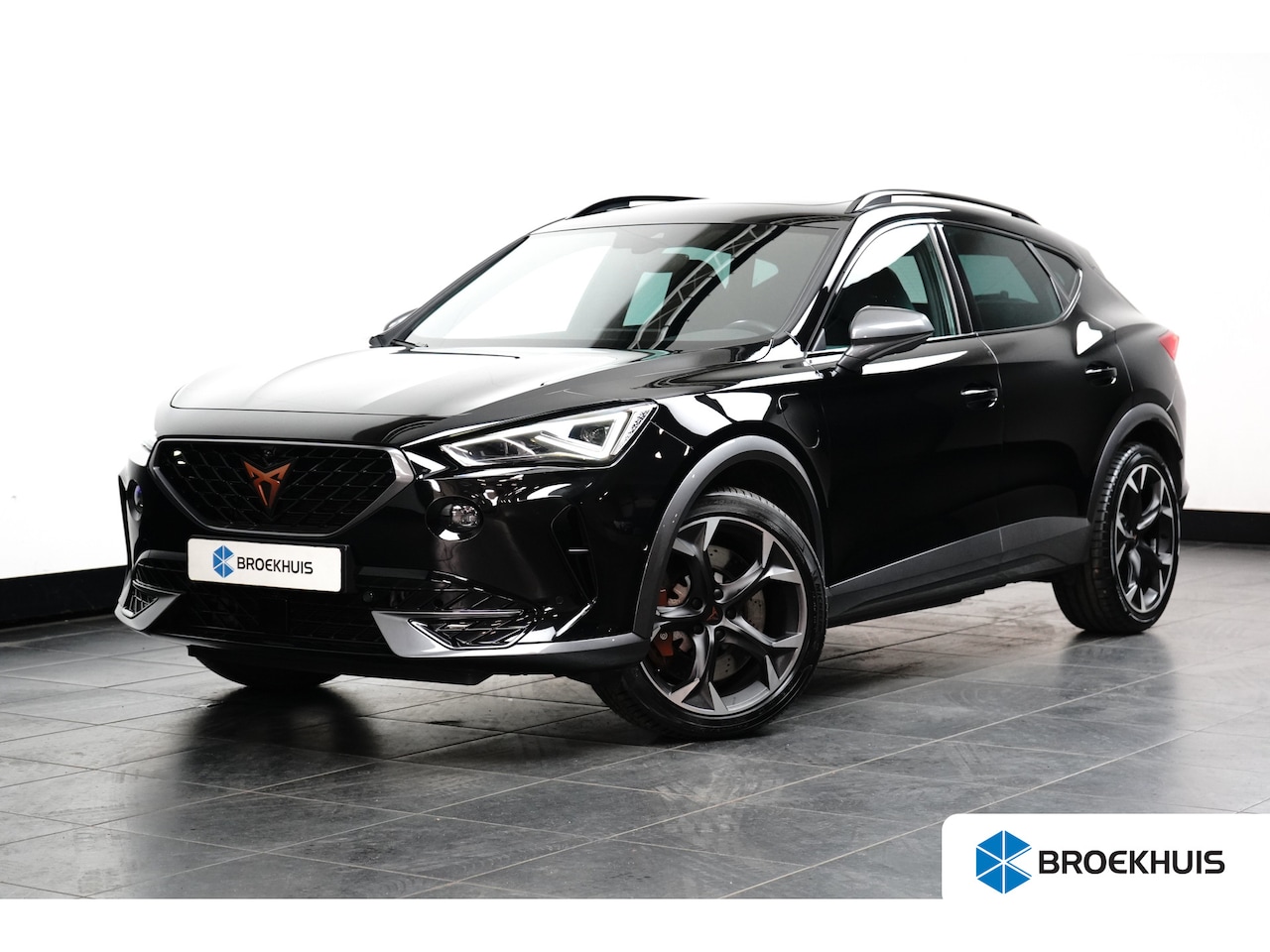 CUPRA Formentor - 1.4 e-Hybrid VZ 245PK DSG-6 Performance | PANORAMADAK | 360 CAMERA | STUUR + STOELVERW. | - AutoWereld.nl