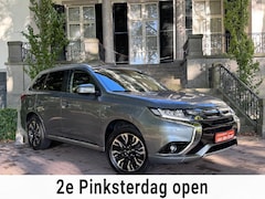 Mitsubishi Outlander - PHEV Instyle Autom Navi Camera 360C Xenon Leder Stoelverw Climate Cruise Ctr Full Options