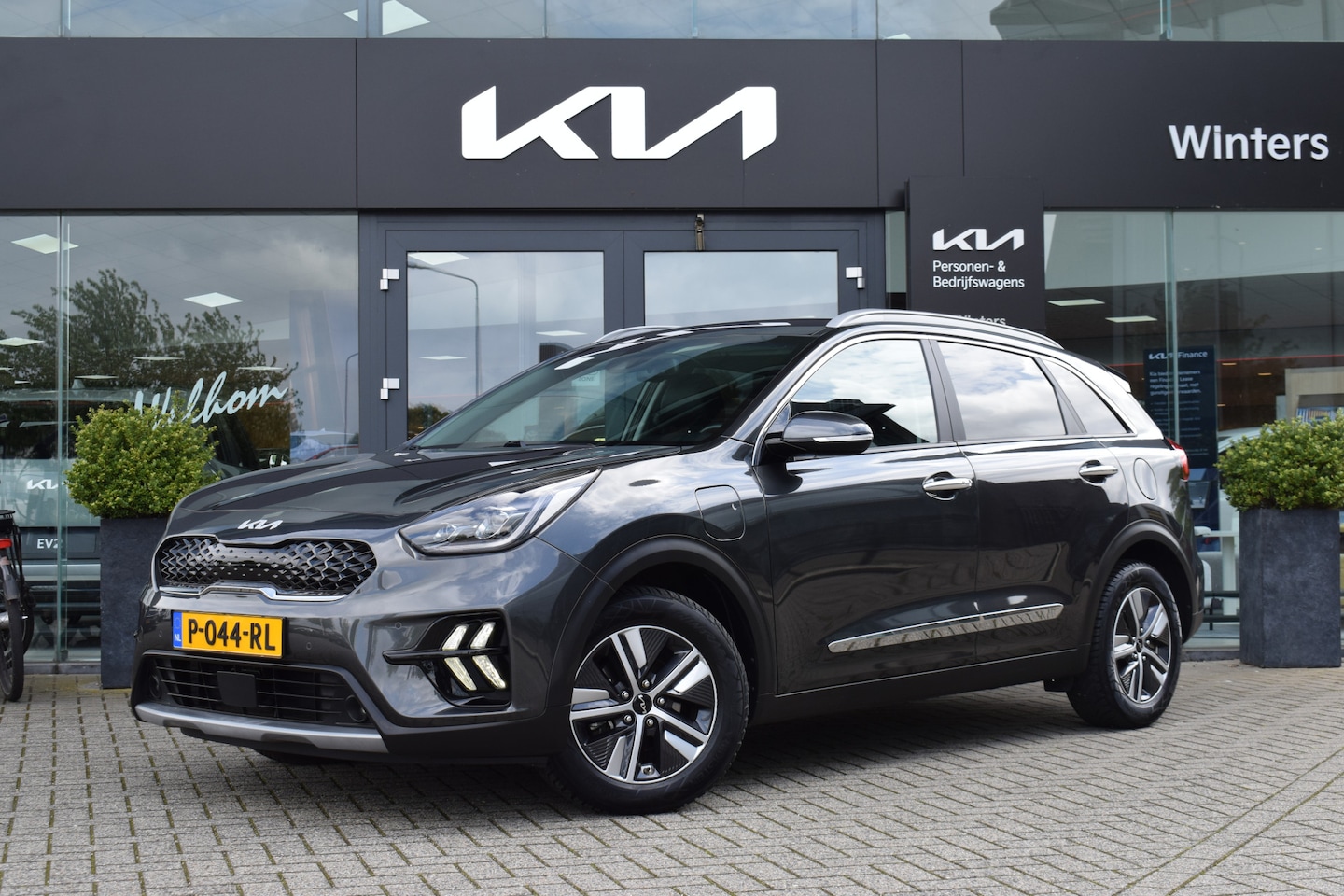 Kia Niro - 1.6 GDi PHEV DynamicPlusLine | Dodehoekdetectie | Adaptieve Cruise Control | Stoel/Stuurve - AutoWereld.nl