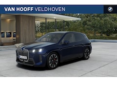 BMW iX - xDrive60 M Sport / Panoramadak Sky Lounge / Trekhaak / Parking Assistant Professional / M
