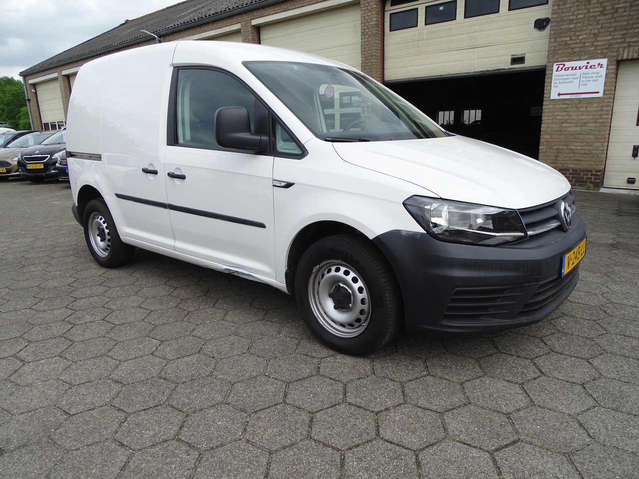 Volkswagen Caddy - 2.0 TDI L1H1 BMT Trendline 2.0 TDI L1H1 BMT Trendline - AutoWereld.nl