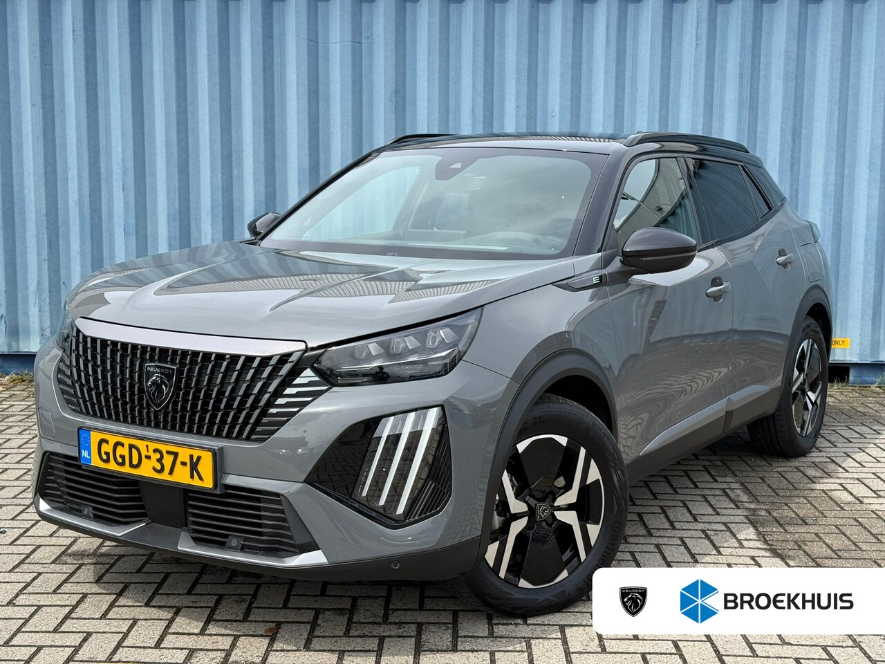 Peugeot e-2008 - EV GT 54 kWh Achteruitrijcamera | Keyless | Adeptieve cruise control | Standkachel | Sfeer - AutoWereld.nl