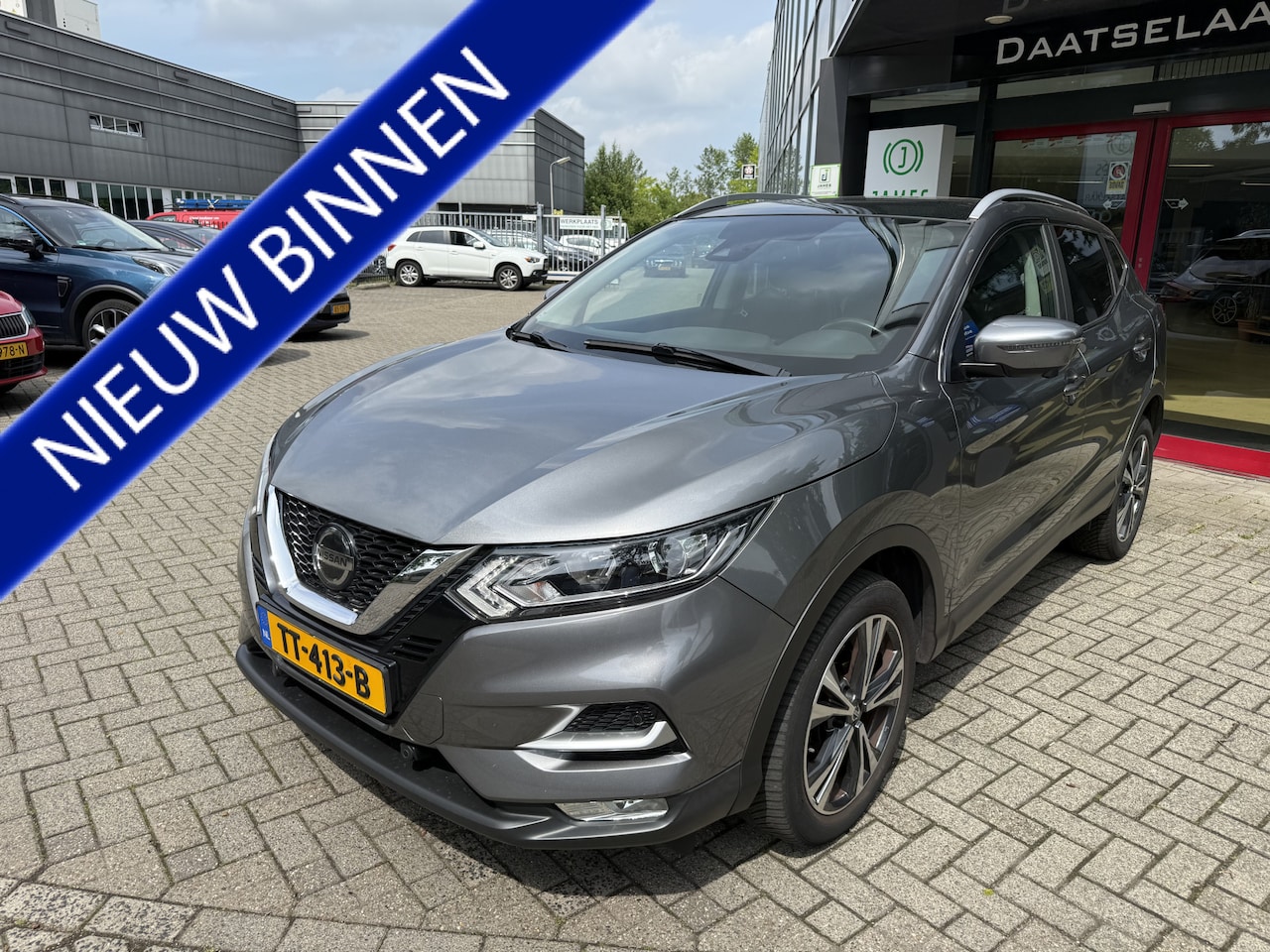 Nissan Qashqai - 1.2 N-Connecta Panoramadak Navigatie - AutoWereld.nl