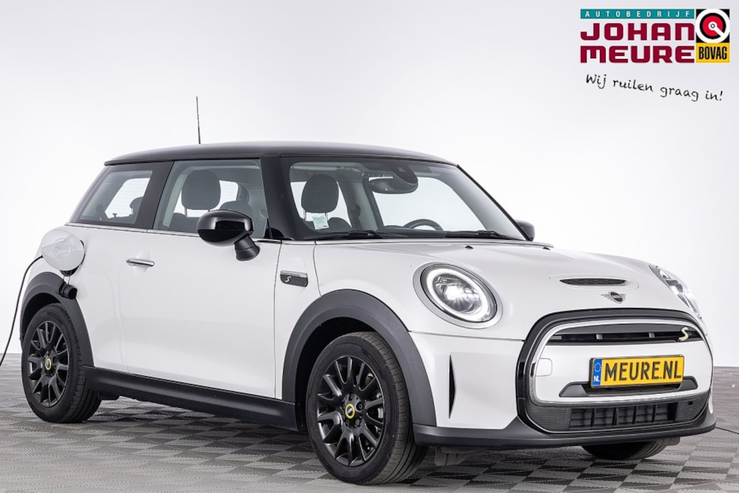 MINI Mini-Electric - Cooper SE 33 kWh | LEDER | Sportstoelen | Full LED | NAVI | SOH: 98% | -2e PINKSTERDAG OPE - AutoWereld.nl