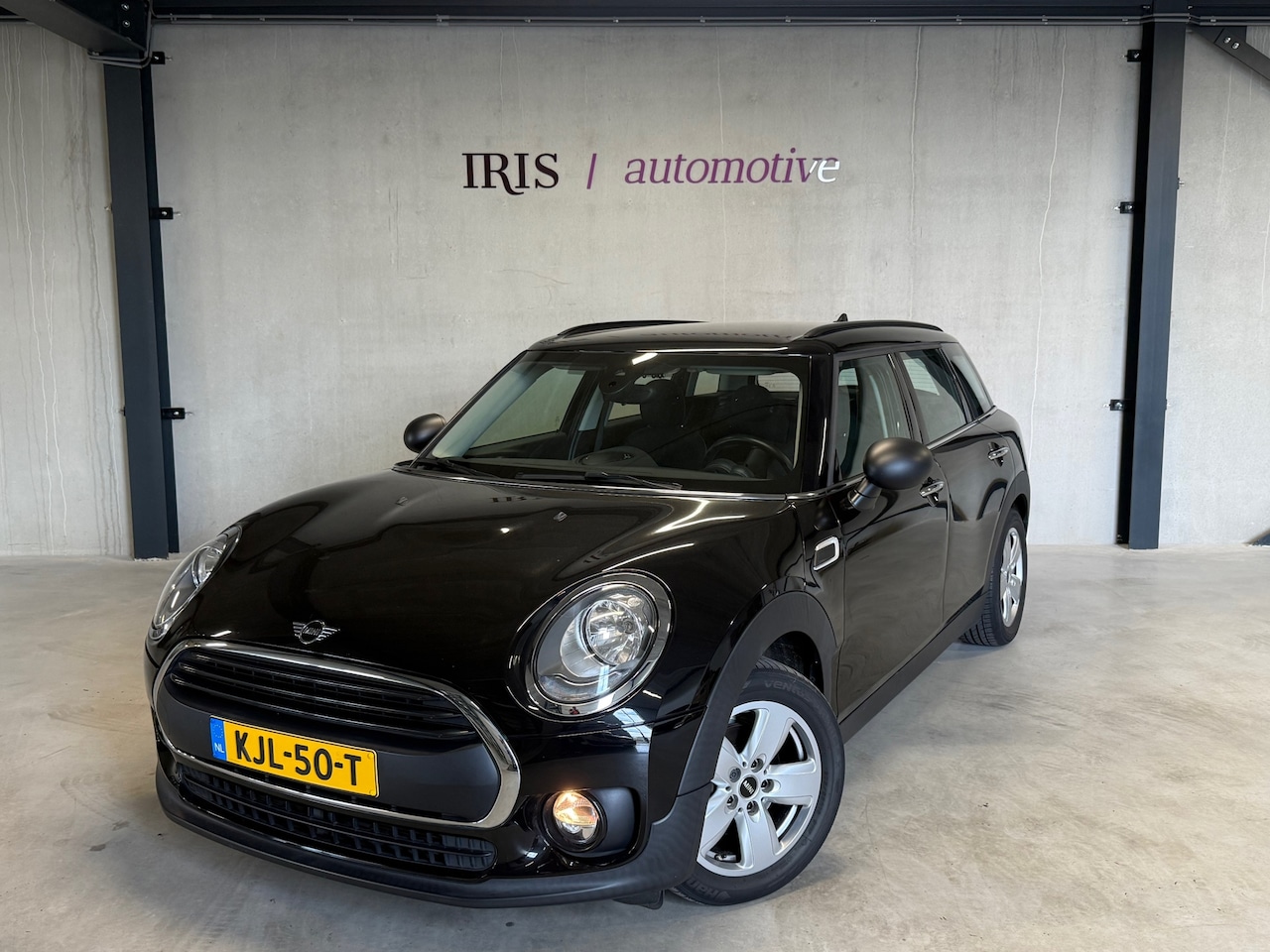 MINI Clubman - Mini 1.5 One - 1e Eig - Cruise + Climate - PDC - AutoWereld.nl