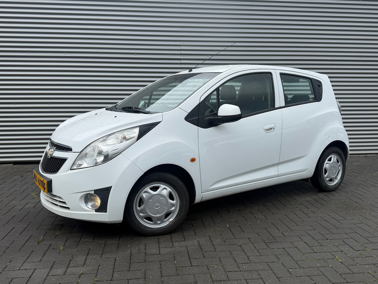Chevrolet Spark - 1.0 16V LT bouwjaar 2011 AIRCO/ELEC RAMEN NIEUWE APK! - AutoWereld.nl