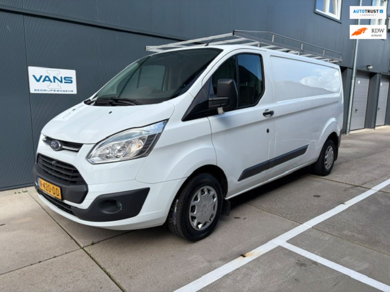 Ford Transit - 290 2.2 TDCI L2H1 Trend 125 pk euro5 - AutoWereld.nl