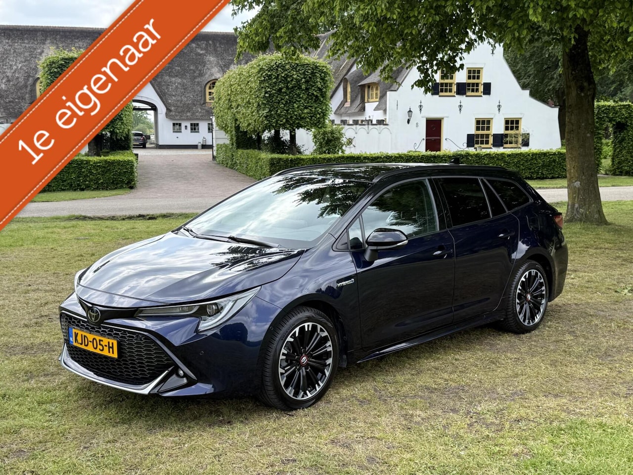 Toyota Corolla Touring Sports - 1.8 Hybrid GR Sport 1e Eig - AutoWereld.nl