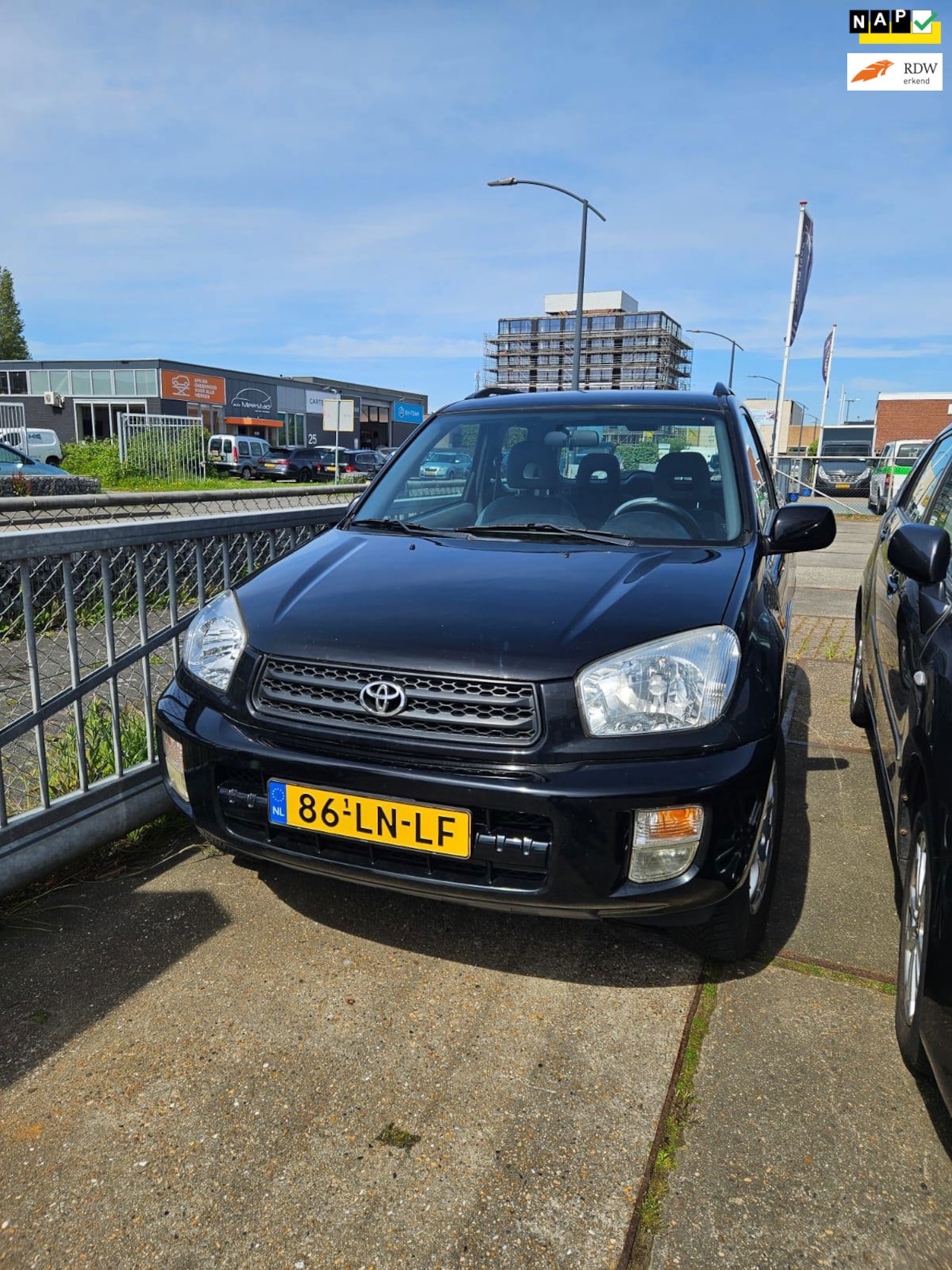 Toyota RAV4 - 1.8-16V VVT-i Luna GARANTIE - AutoWereld.nl