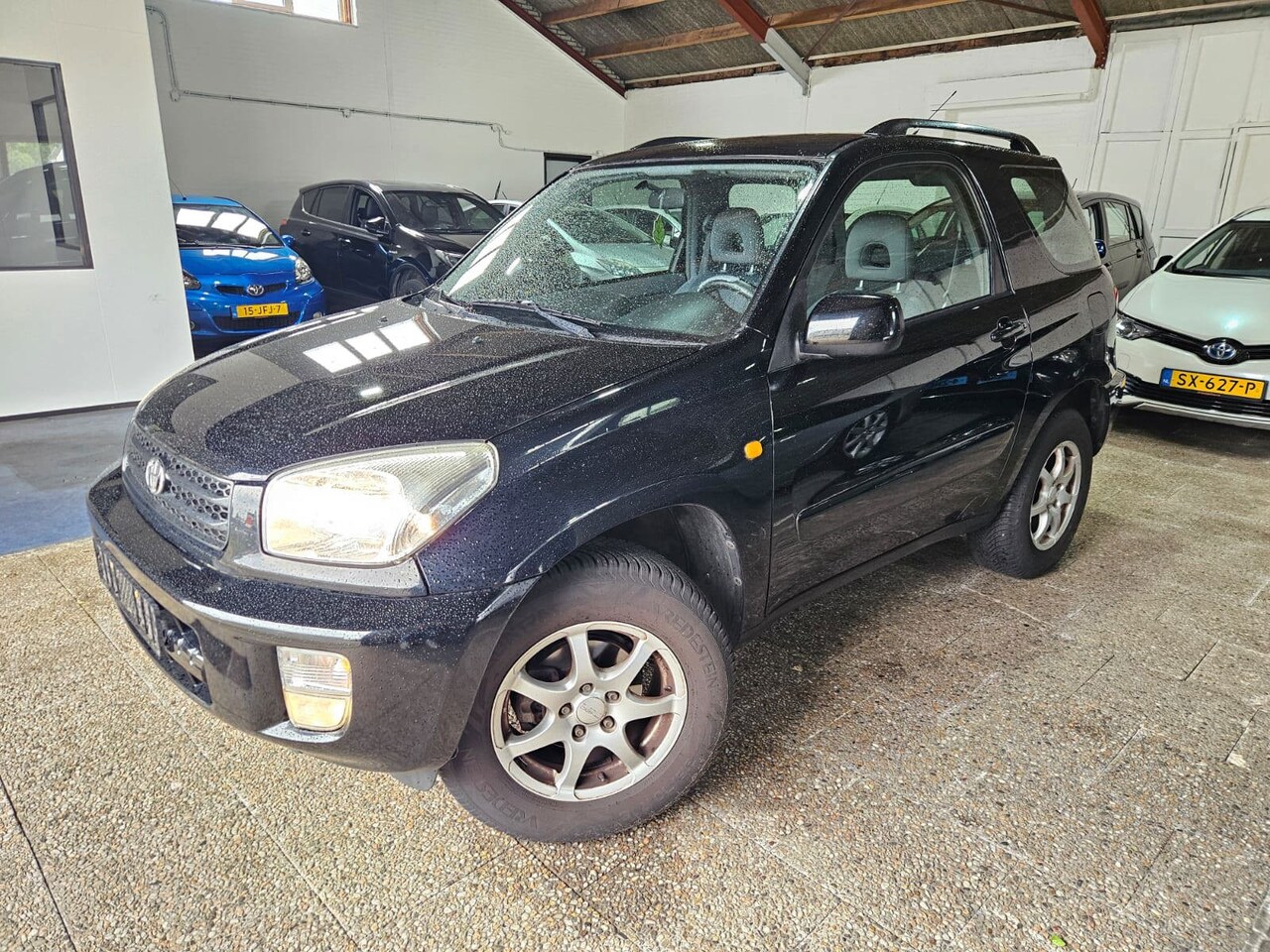 Toyota RAV4 - 1.8-16V VVT-i Luna GARANTIE - AutoWereld.nl