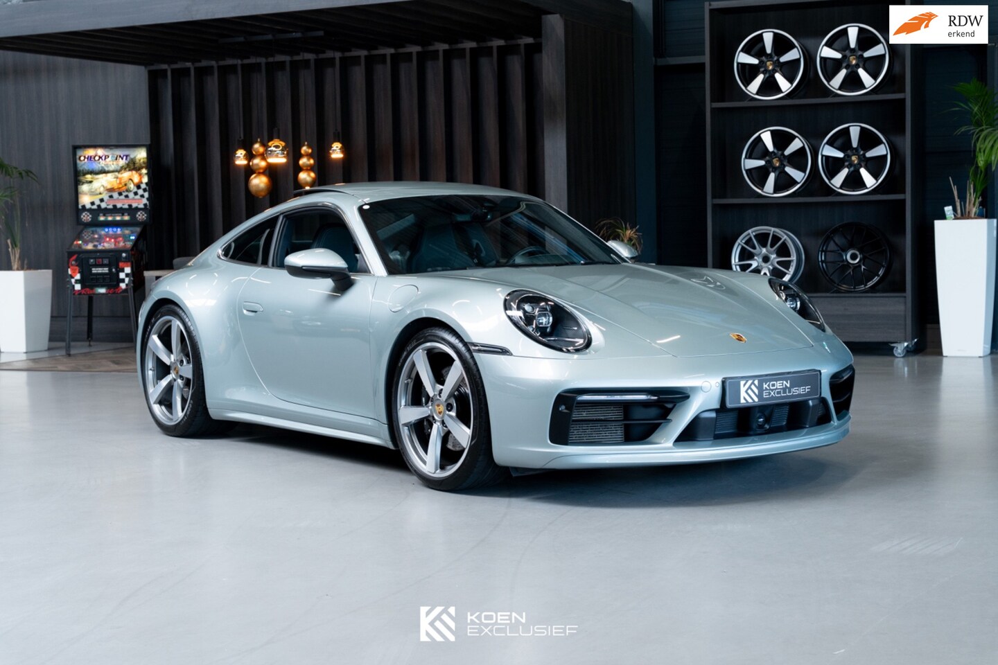 Porsche 911 - 992 3.0 Carrera 4S Ben Pon Jr. Editie Nr 10/22 (BTW) - AutoWereld.nl