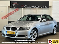 BMW 3-serie - 320i Luxury Line + LEDER