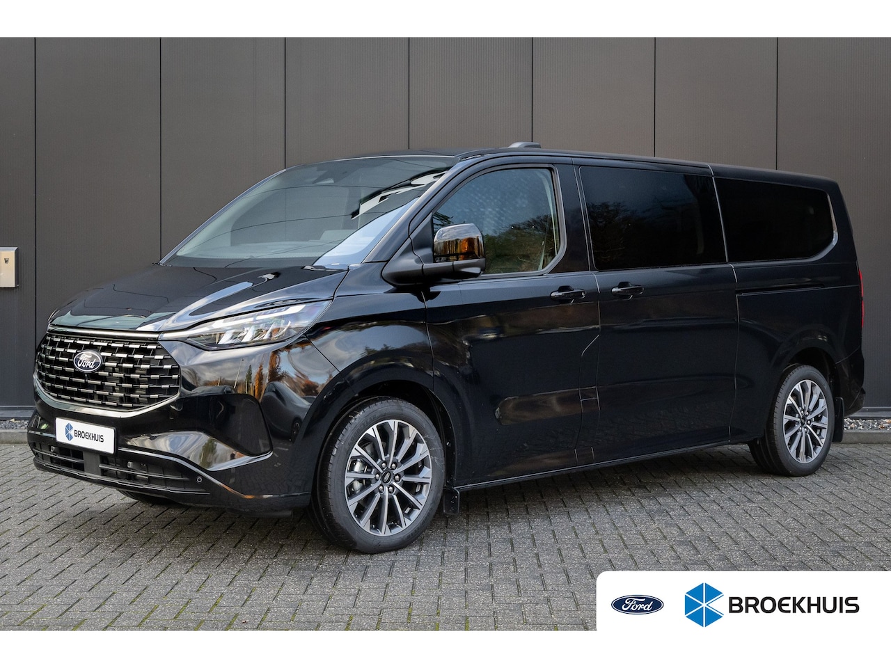 Ford Transit Custom Tourneo - Tourneo Custom 340 2.5 PHEV L2H1 Titanium X | 360 Camera | Pano-dak | AGR-stoel | B&O audi - AutoWereld.nl