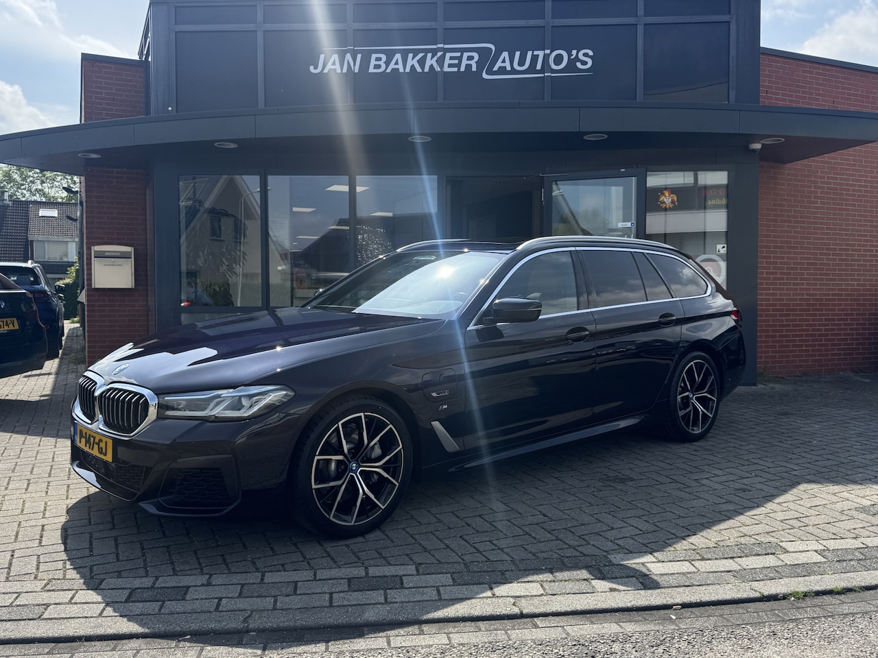 BMW 5-serie Touring - 530e Business Edition Plus ✅ Leer ✅ Panodak ✅ M-Sport - AutoWereld.nl