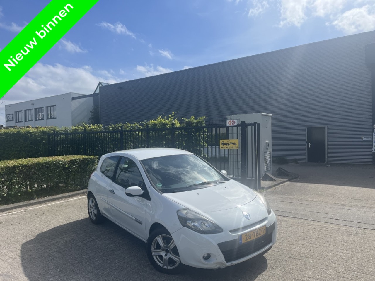 Renault Clio - 1.5 dCi Cruisecontrol Airco Parkeersensoren - AutoWereld.nl