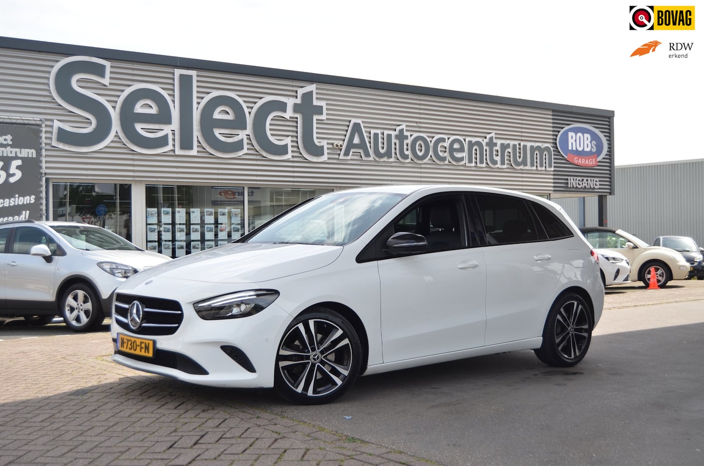 Mercedes-Benz B-klasse - 200 Business Solution AMG-STYLE|STOELVERW.|SFEERVERL.|ELECTR. A.KLEP|CAMERA - AutoWereld.nl
