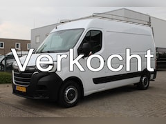 Renault Master - T35 2.3 dCi 135PK Euro6 L2H2 -- Klaar voor het werk -- ✓ imperiaal ✓ camera ✓ trekhaak ✓ o