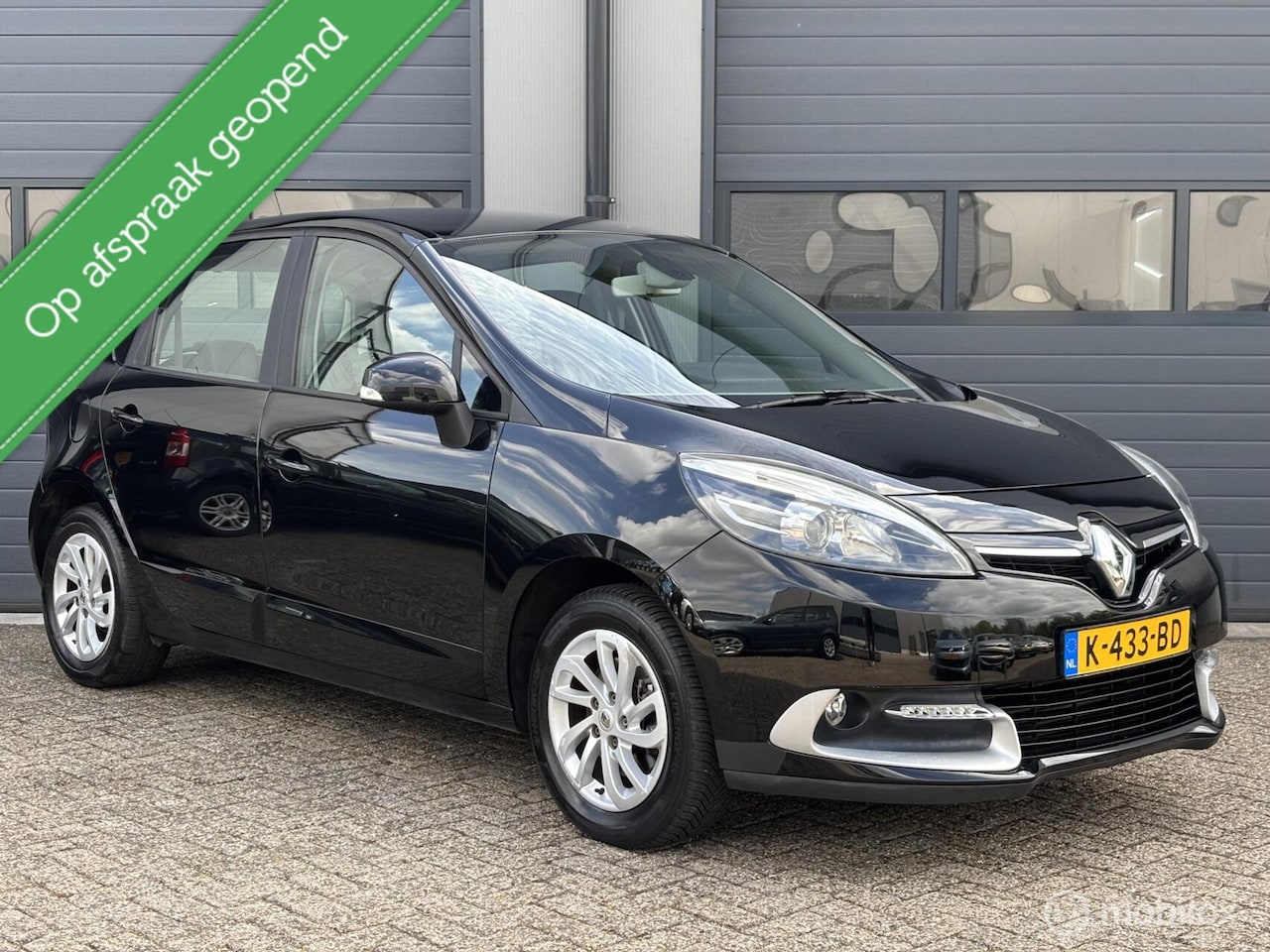 Renault Scénic - 1.2 TCe Luxe R-Cinéma Uitvoering - AutoWereld.nl