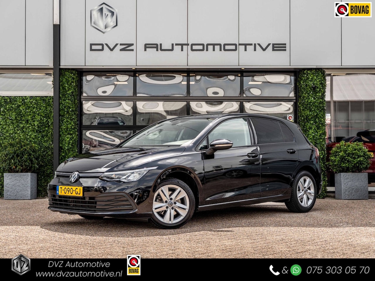 Volkswagen Golf - 1.0 eTSI 110PK DSG Life Business | Carplay | Ambient | Camera - AutoWereld.nl