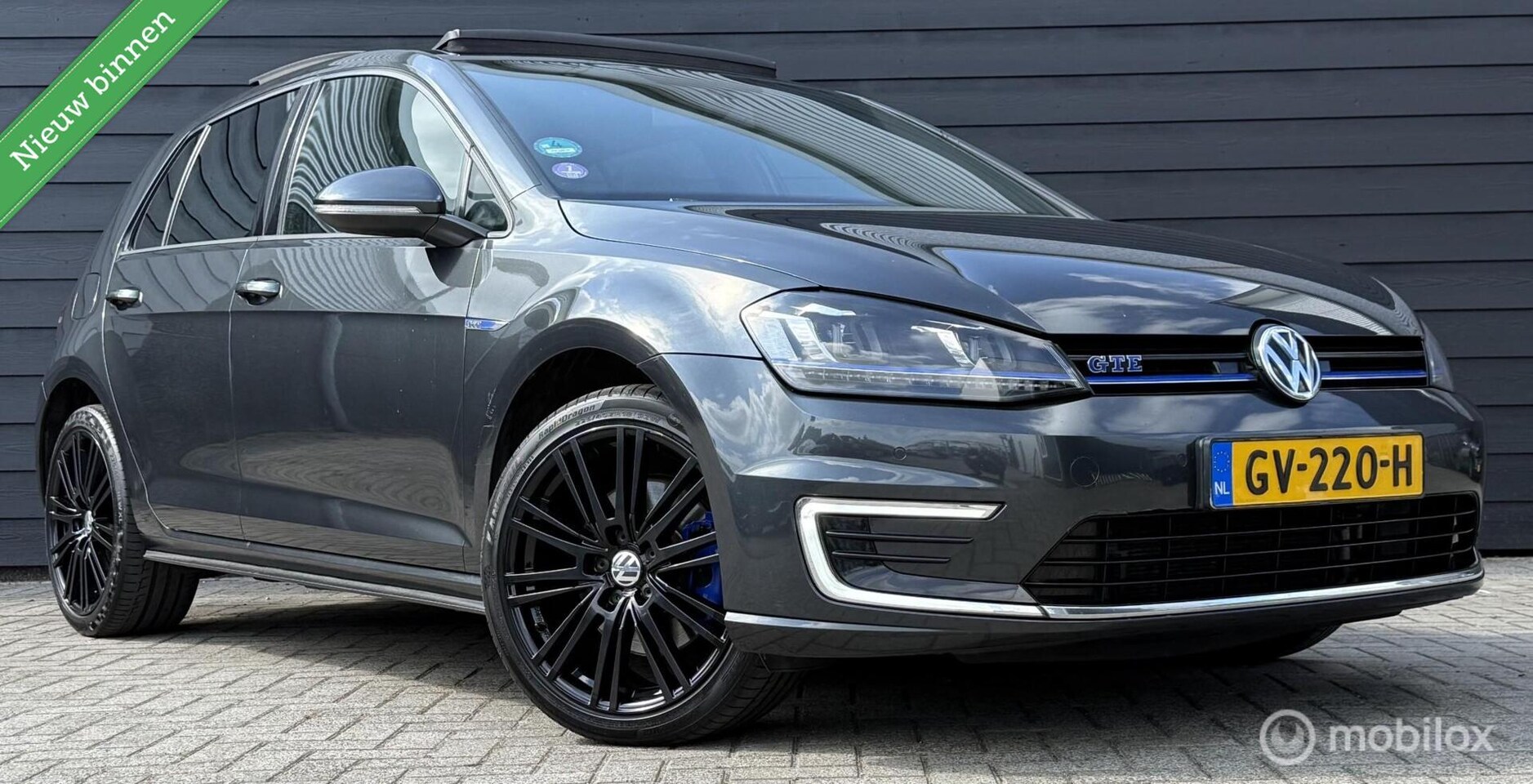 Volkswagen Golf - 1.4 TSI GTE Pano.dak/LED/Carplay/Trekhaak - AutoWereld.nl