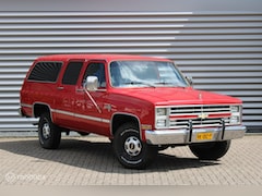 Chevrolet Silverado - USA Suburban