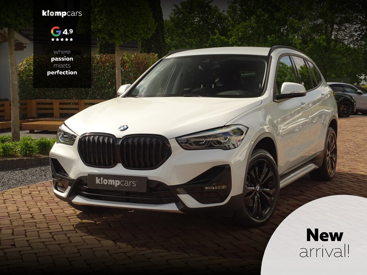 BMW X1 - sDrive18i | Handbak | Uniek | PearlWeiss | Leer | Nav | All-black! | Privacy glass - AutoWereld.nl