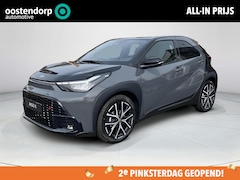 Toyota Aygo X - Hybrid 115 GR Sport | Storm grey met zwart dak | Nieuw uit voorraad leverbaar |