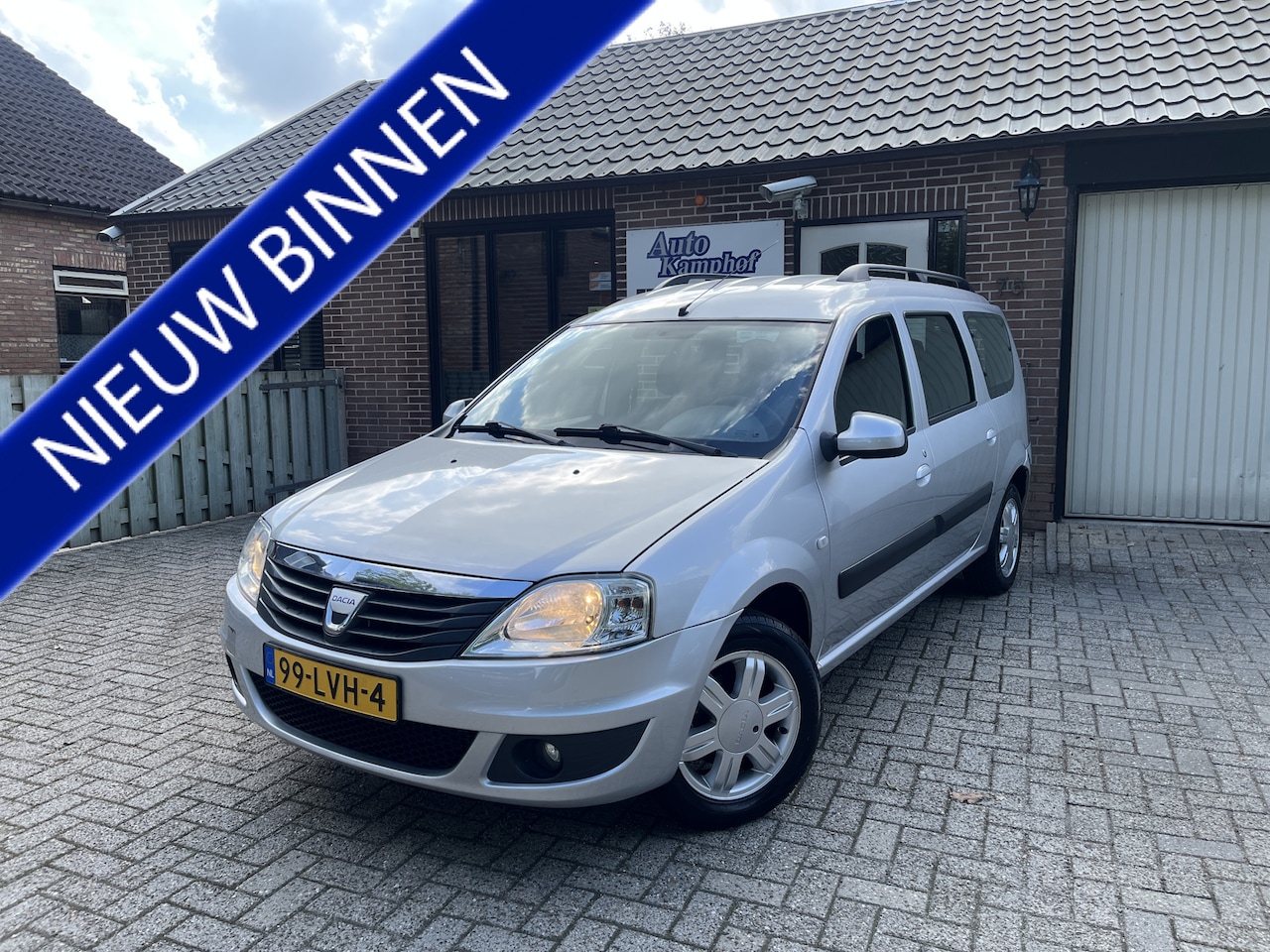 Dacia Logan MCV - 1.6 Blackline 7p.Trekhaak Nieuwe A.P.K. - AutoWereld.nl