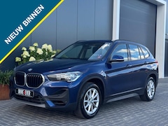 BMW X1 - 1.8i sDrive Executive | Trekhaak | Groot scherm
