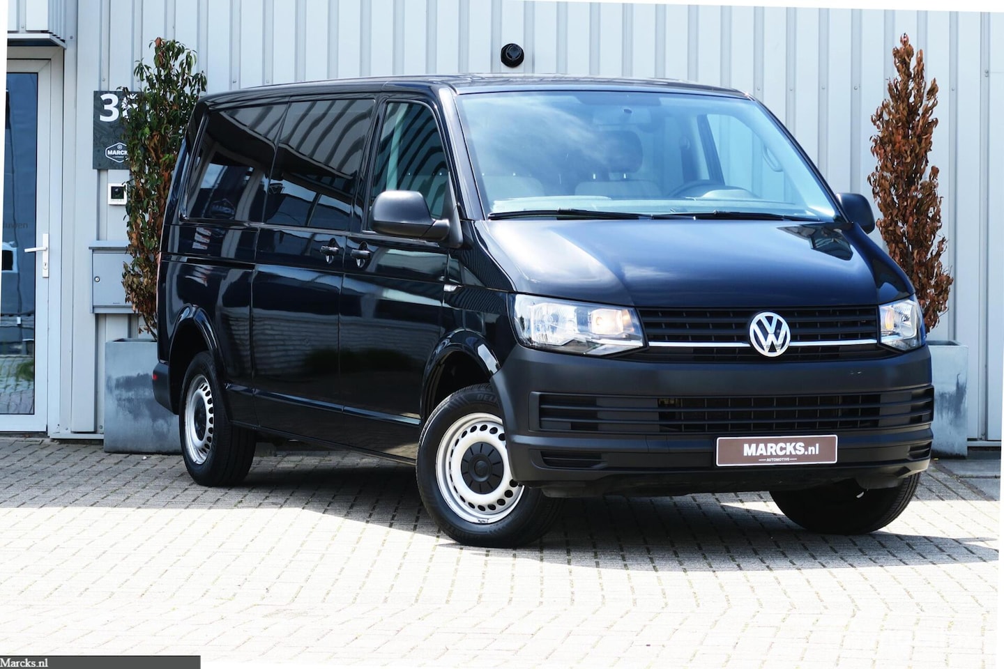 Volkswagen Transporter - 2.0 TDI L2 Dubbel cabine 6 zitplaatsen - AutoWereld.nl