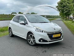 Peugeot 208 - 1.2 Allure|110PK|Camera|Clima|Pano|Carplay