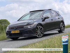 Volkswagen Golf - 8 2.0 TSI GTI Clubsport 300PK / Pano / IQ Light / Sfeer verlichting / Virtual Cockpit / Dc