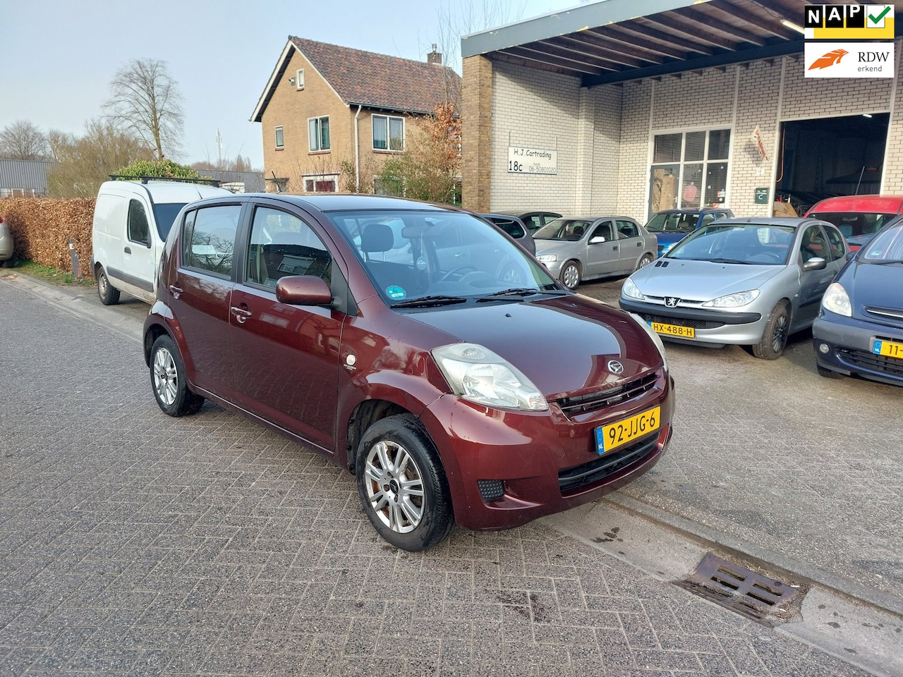 Daihatsu Sirion 2 - 1.0-12V Premium 1.0-12V Premium - AutoWereld.nl