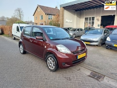 Daihatsu Sirion 2 - 1.0-12V Premium