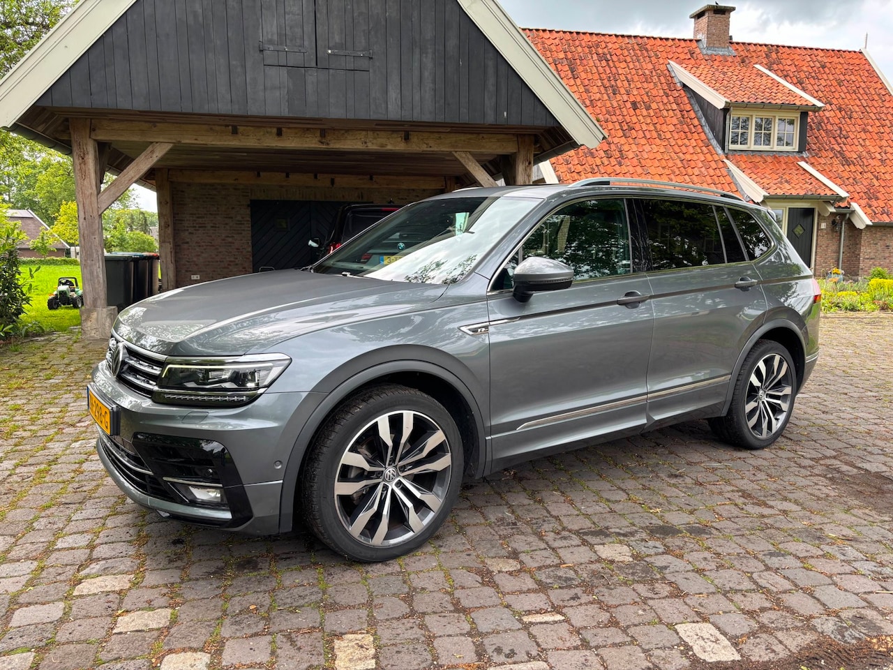 Volkswagen Tiguan Allspace - 1.5 TSI Highline Business R 1.5 TSI Highline Business R - AutoWereld.nl