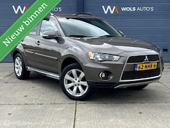 Mitsubishi Outlander - 2.0 Intro Edition / AUTOMAAT / KEURIG / RIJKLAAR
