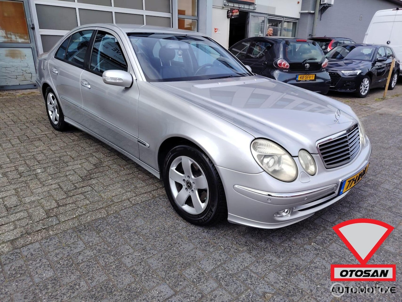 Mercedes-Benz E-klasse - 240 Avantgarde Xenon Stoelverw. Nette staat - AutoWereld.nl