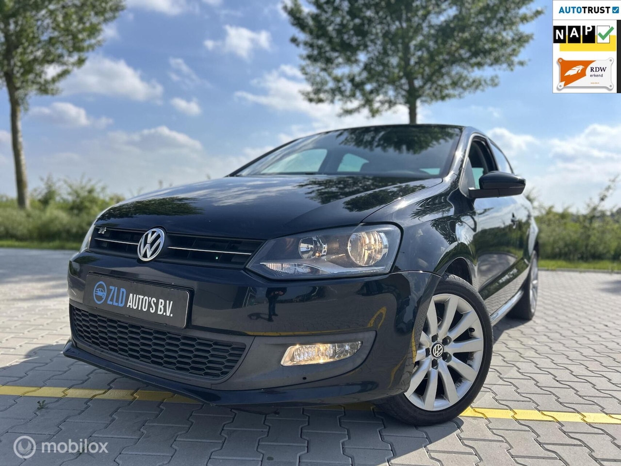 Volkswagen Polo - 1.4-16V R-LINE|APK|CARPLAY|AIRCO|ISO-FIX| - AutoWereld.nl