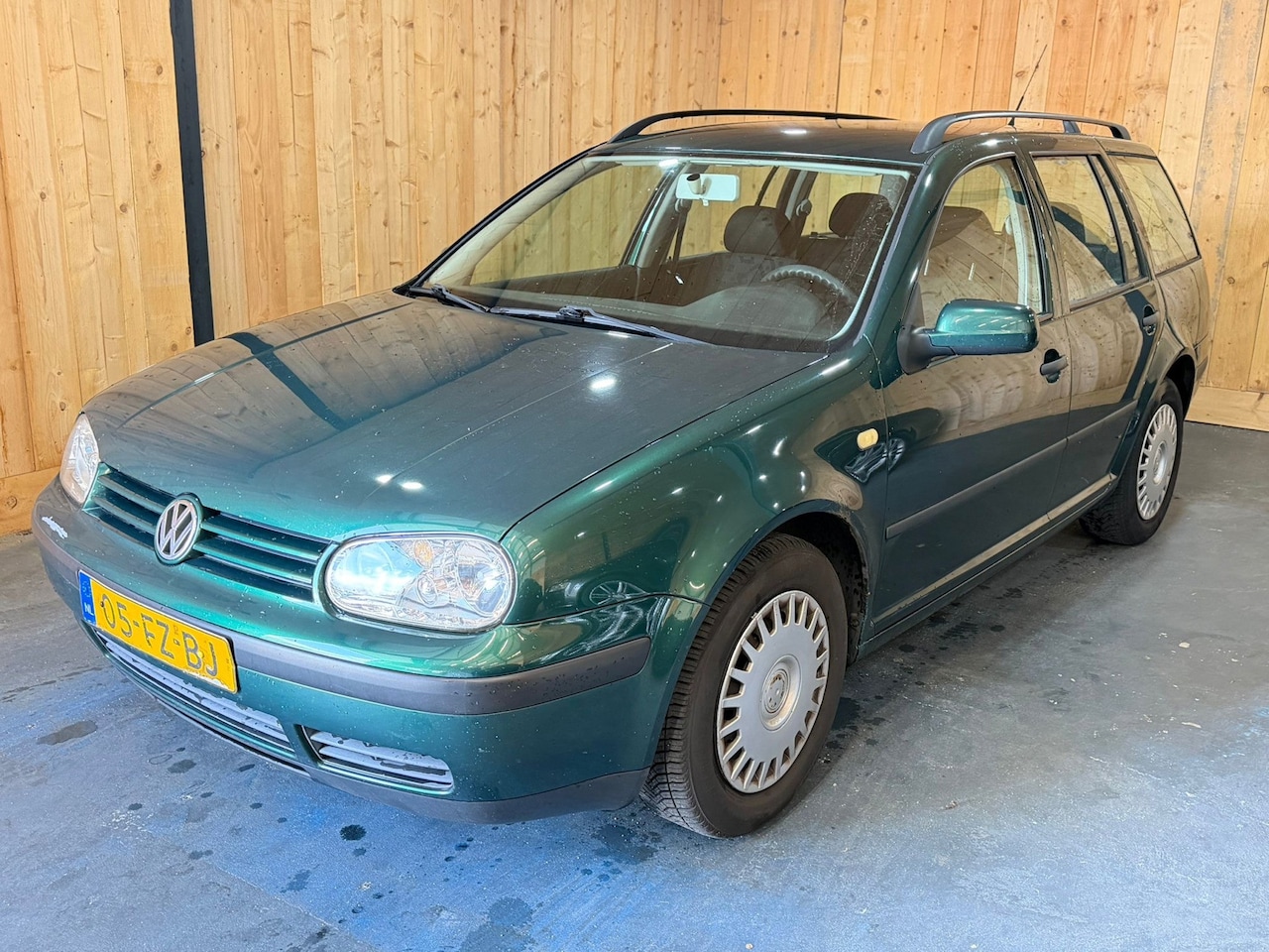 Volkswagen Golf Variant - 1.6 Trendline Trekhaak Airco - AutoWereld.nl