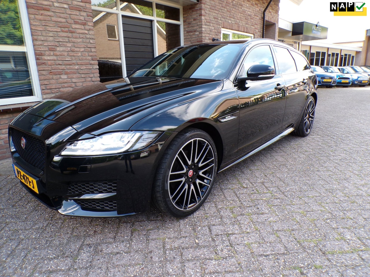 Jaguar XF Sportbrake - 2.0d Portfolio Automaat / Leder / Navi / Panoramadak - AutoWereld.nl