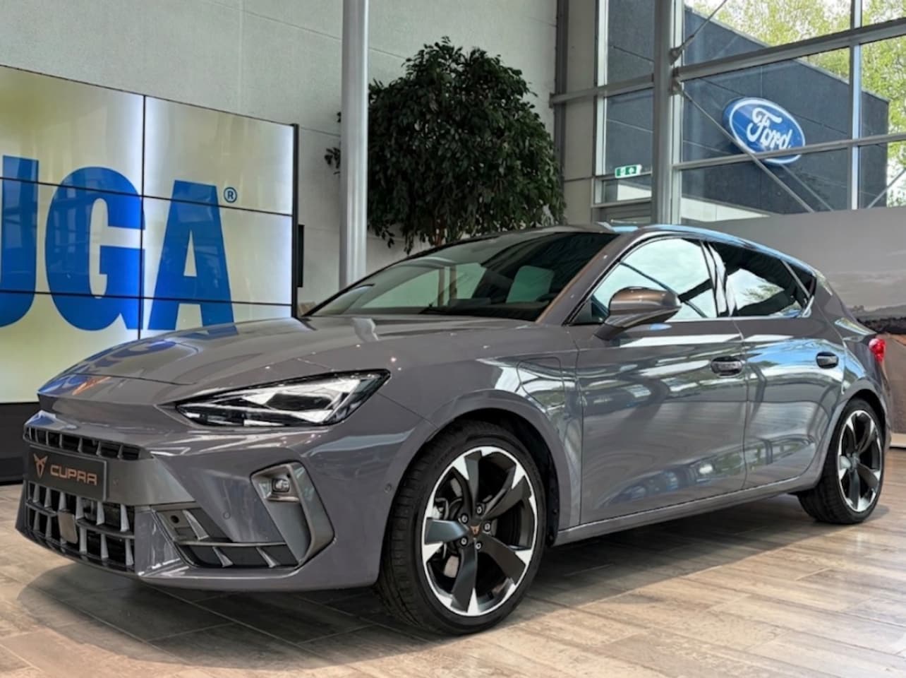 CUPRA Leon - 1.5 TSI e-Hybrid 204pk Business | Stoel- en stuurwiel verwarming | Adapt. Cruise | FACELIF - AutoWereld.nl
