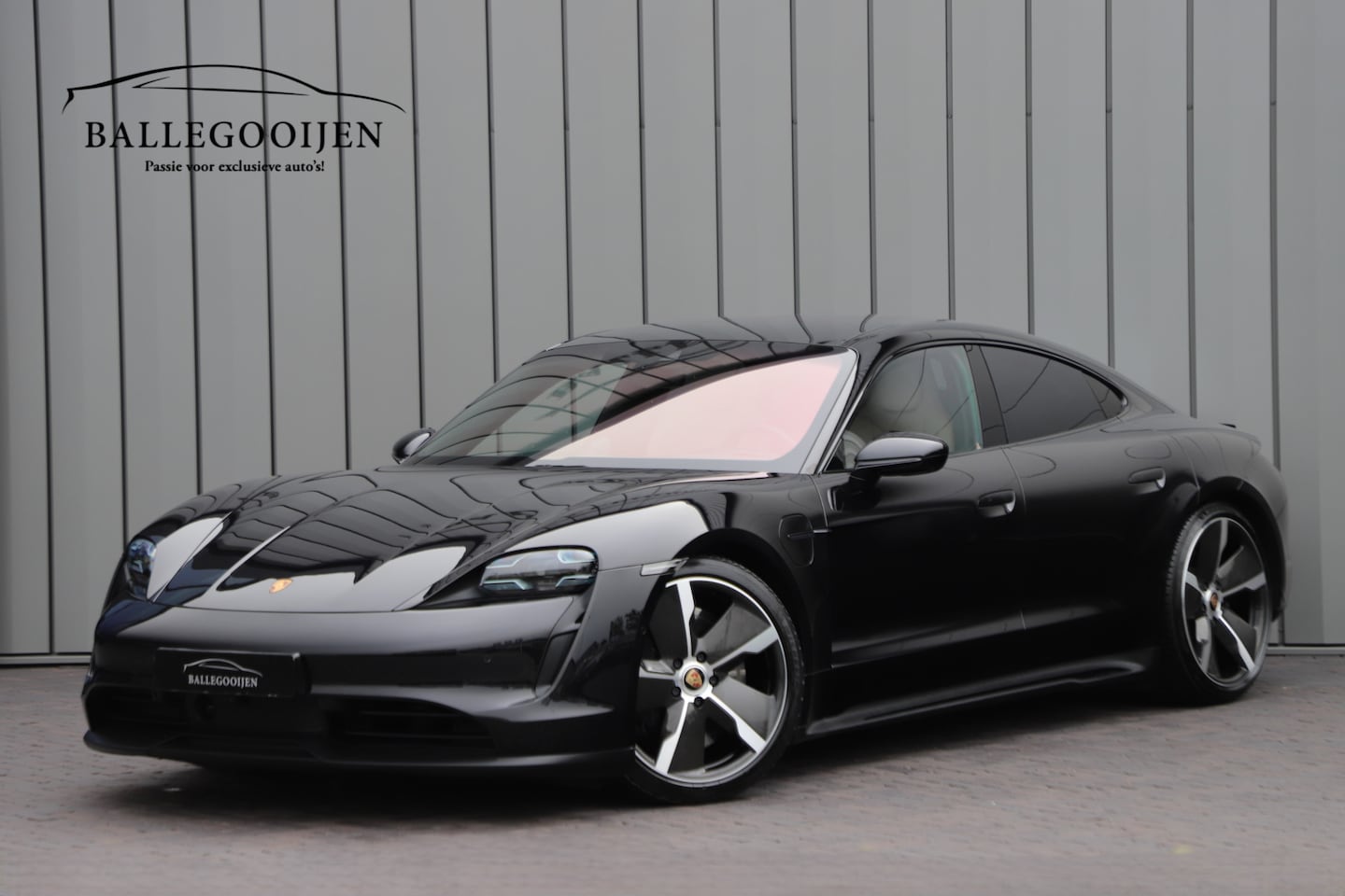 Porsche Taycan - 4S Performance 84 kWh | 490PK | Achterasbesturing | Sport-chrono | Sportstoelen | Sfeerver - AutoWereld.nl