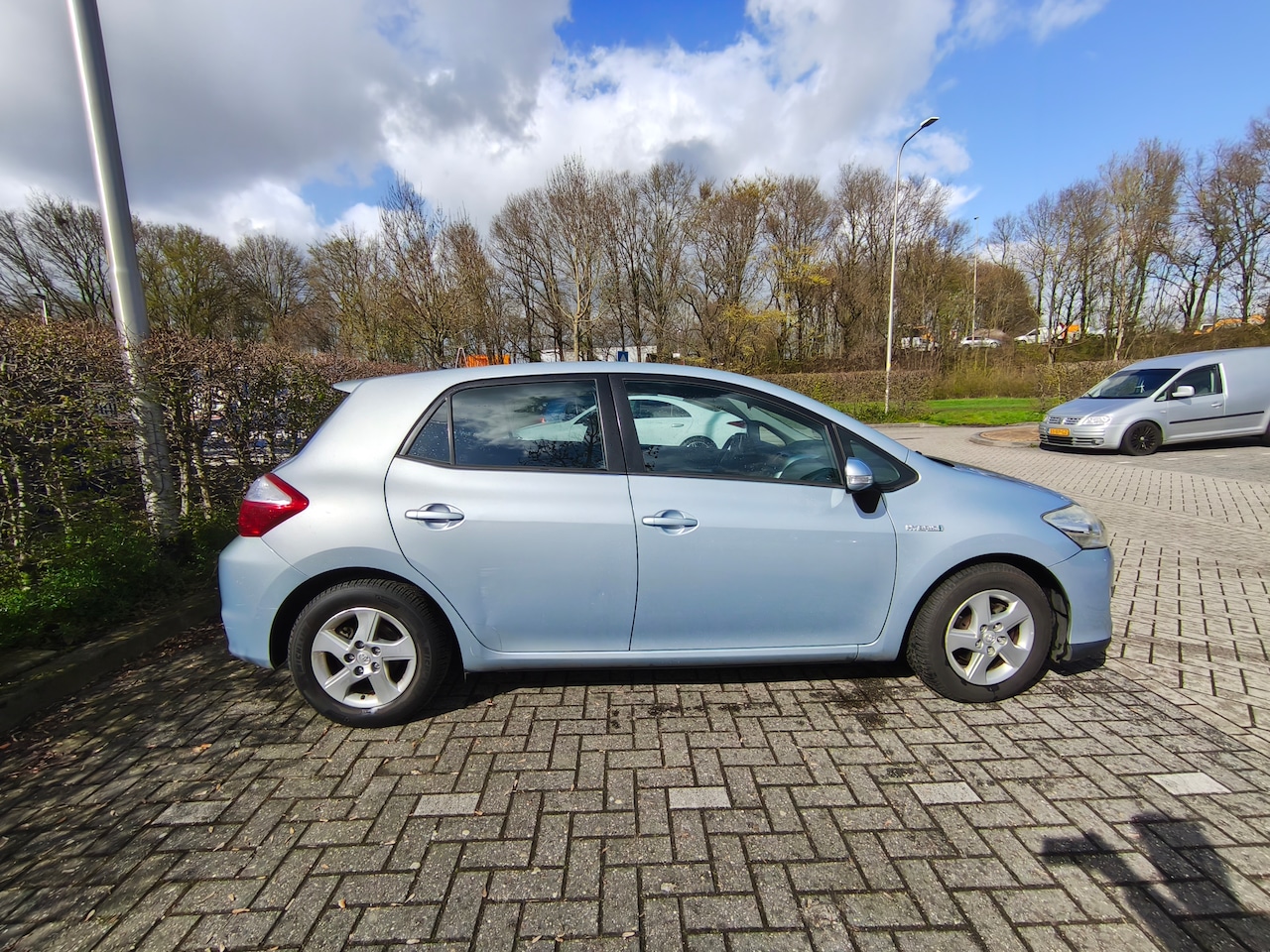 Toyota Auris - 1.8 Full Hybrid Aspiration - AutoWereld.nl