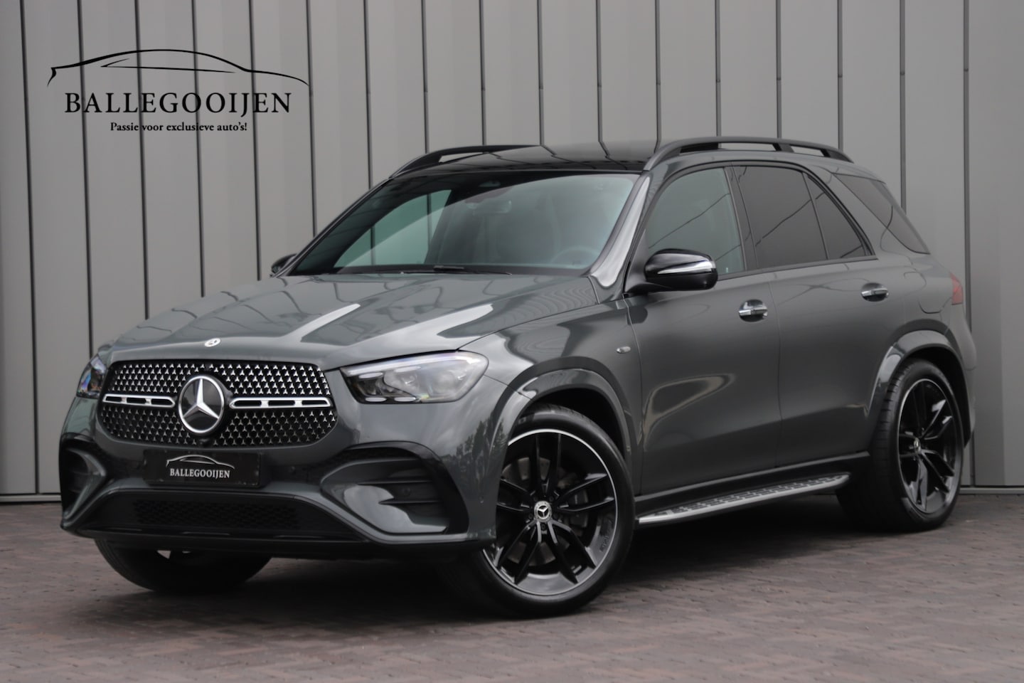 Mercedes-Benz GLE-Klasse - 400e AMG 4-Matic | 381PK | Luchtvering | Burmester | Keyless | Sfeerverlichting | Pano | D - AutoWereld.nl