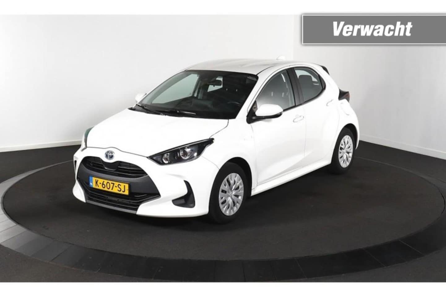 Toyota Yaris - 1.5 Hybrid Active Navi - AutoWereld.nl
