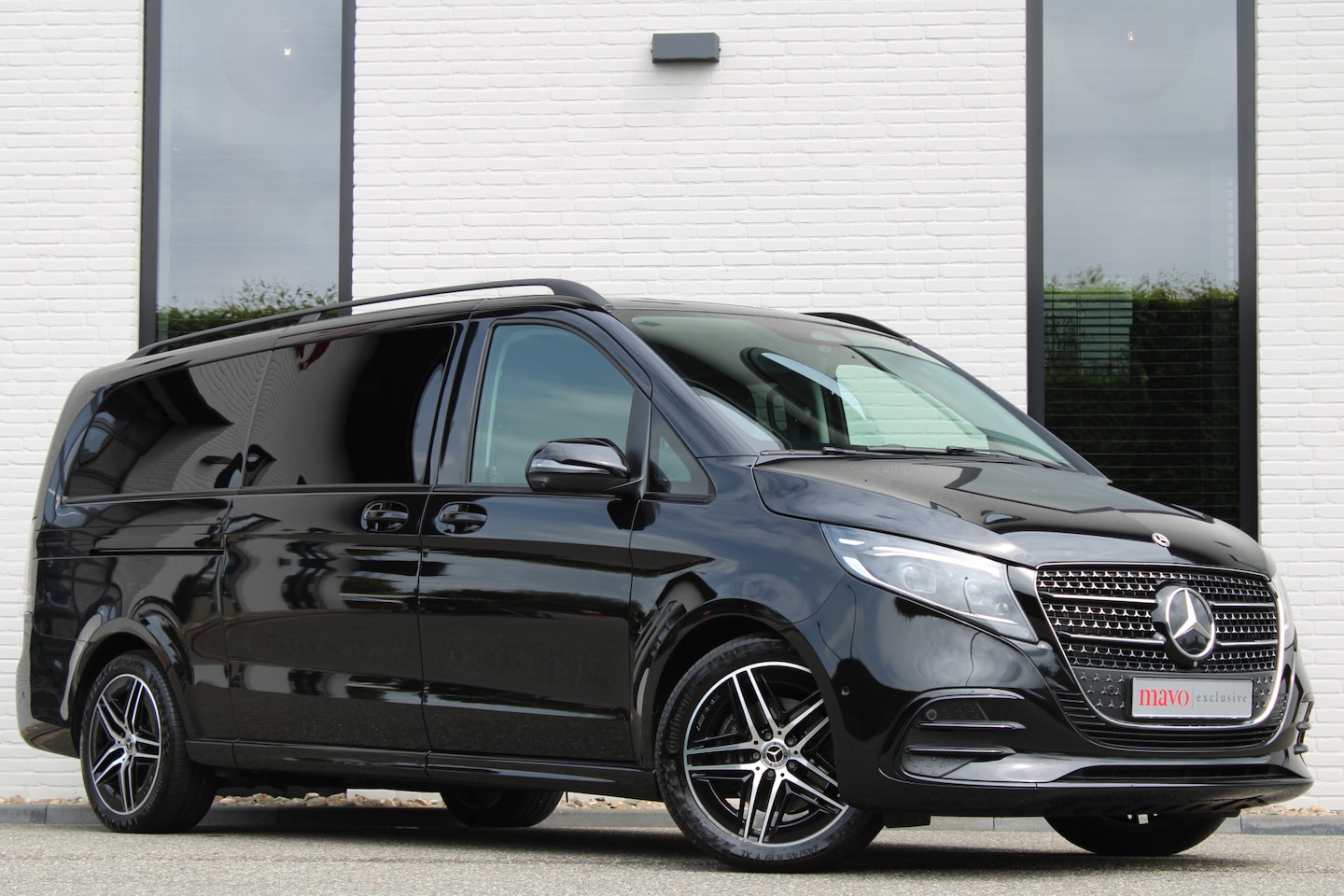 Mercedes-Benz V-klasse - 250d / Extra Lang / AMG / DC / Burmester / 360 Camera / Vol Opties / NIEUWSTAAT - AutoWereld.nl